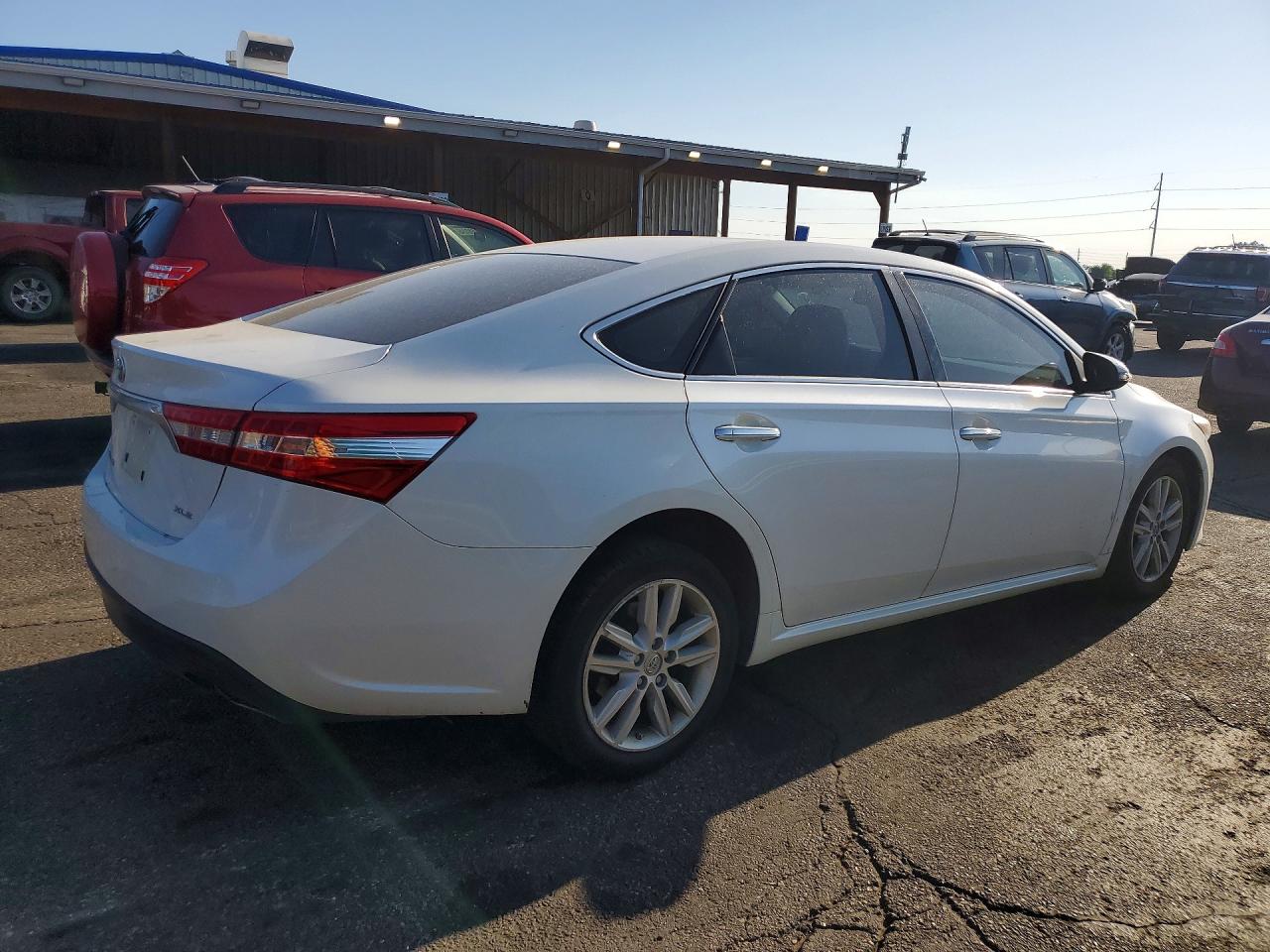 2014 TOYOTA AVALON
