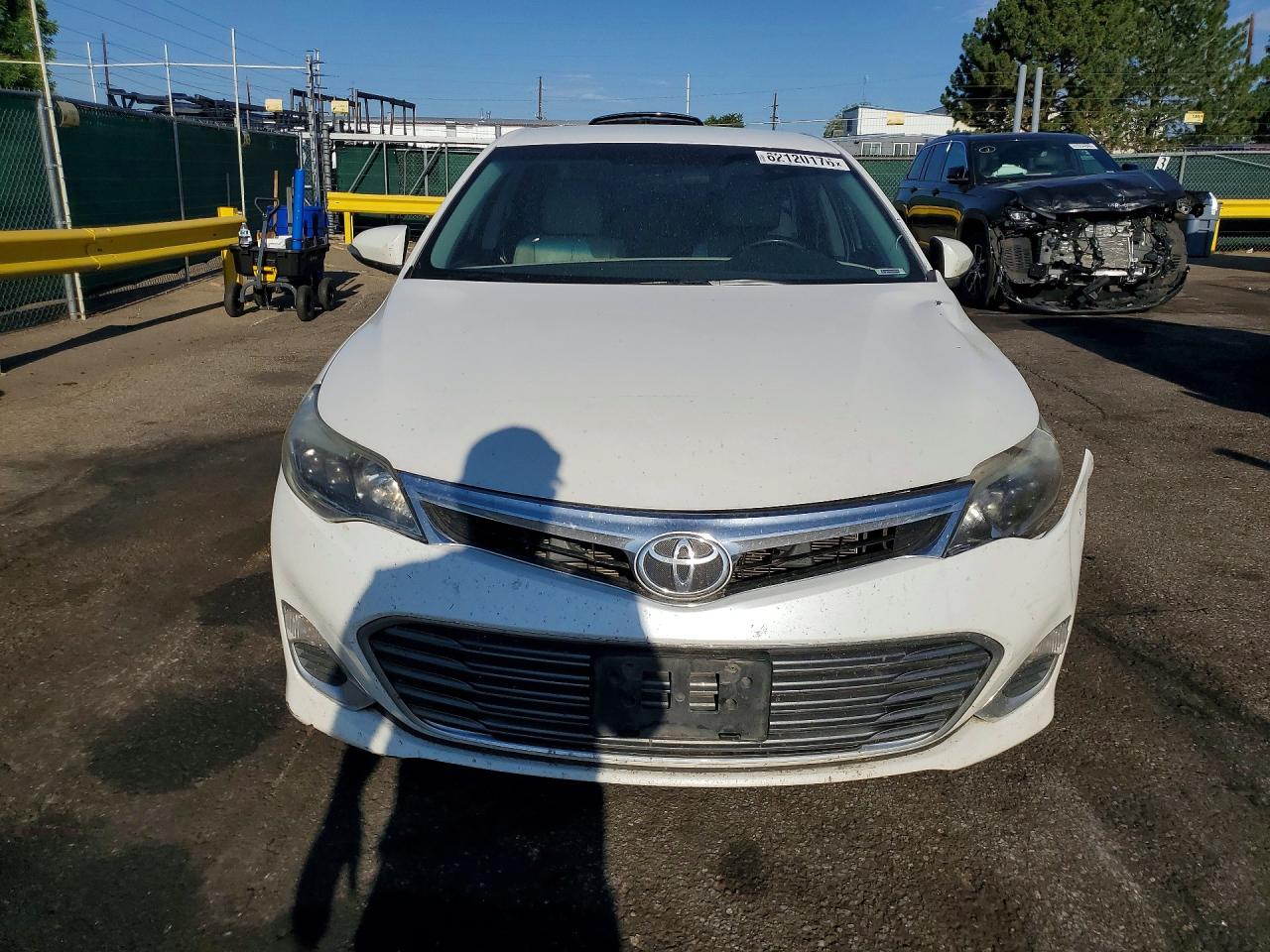 2014 TOYOTA AVALON