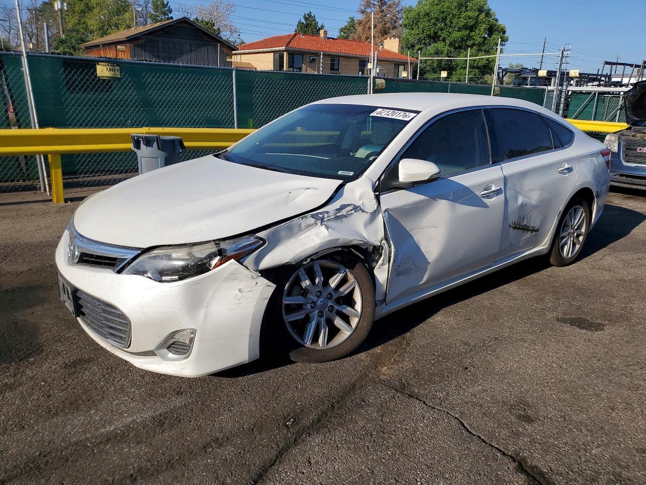 2014 TOYOTA AVALON