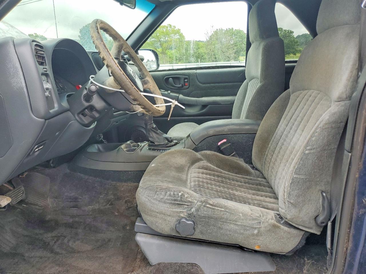 2002 CHEVROLET BLAZER
