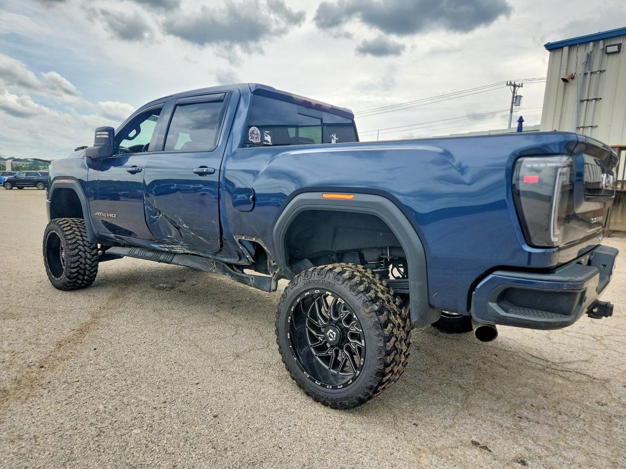 2021 GMC SIERRA