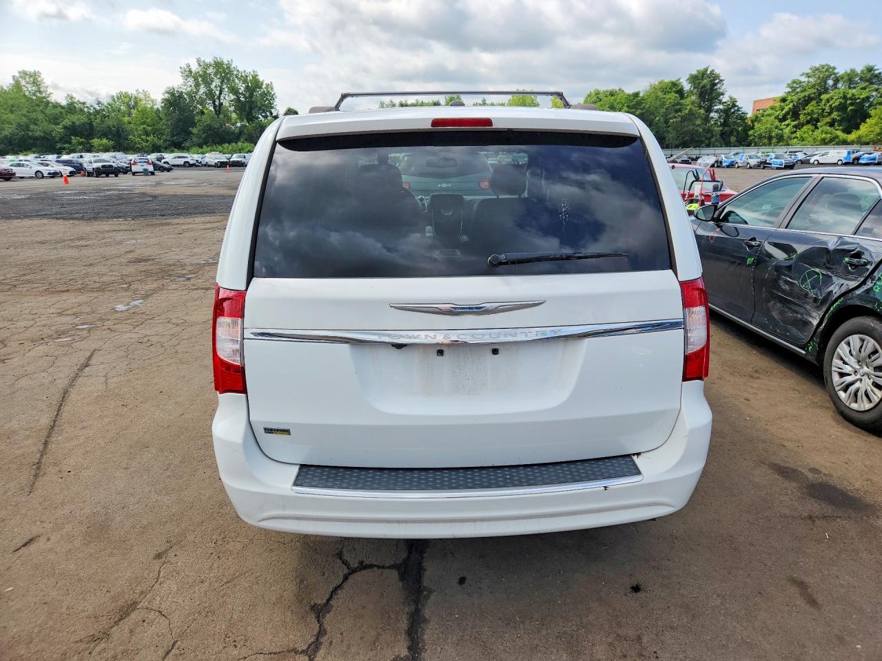 2016 CHRYSLER MINIVAN
