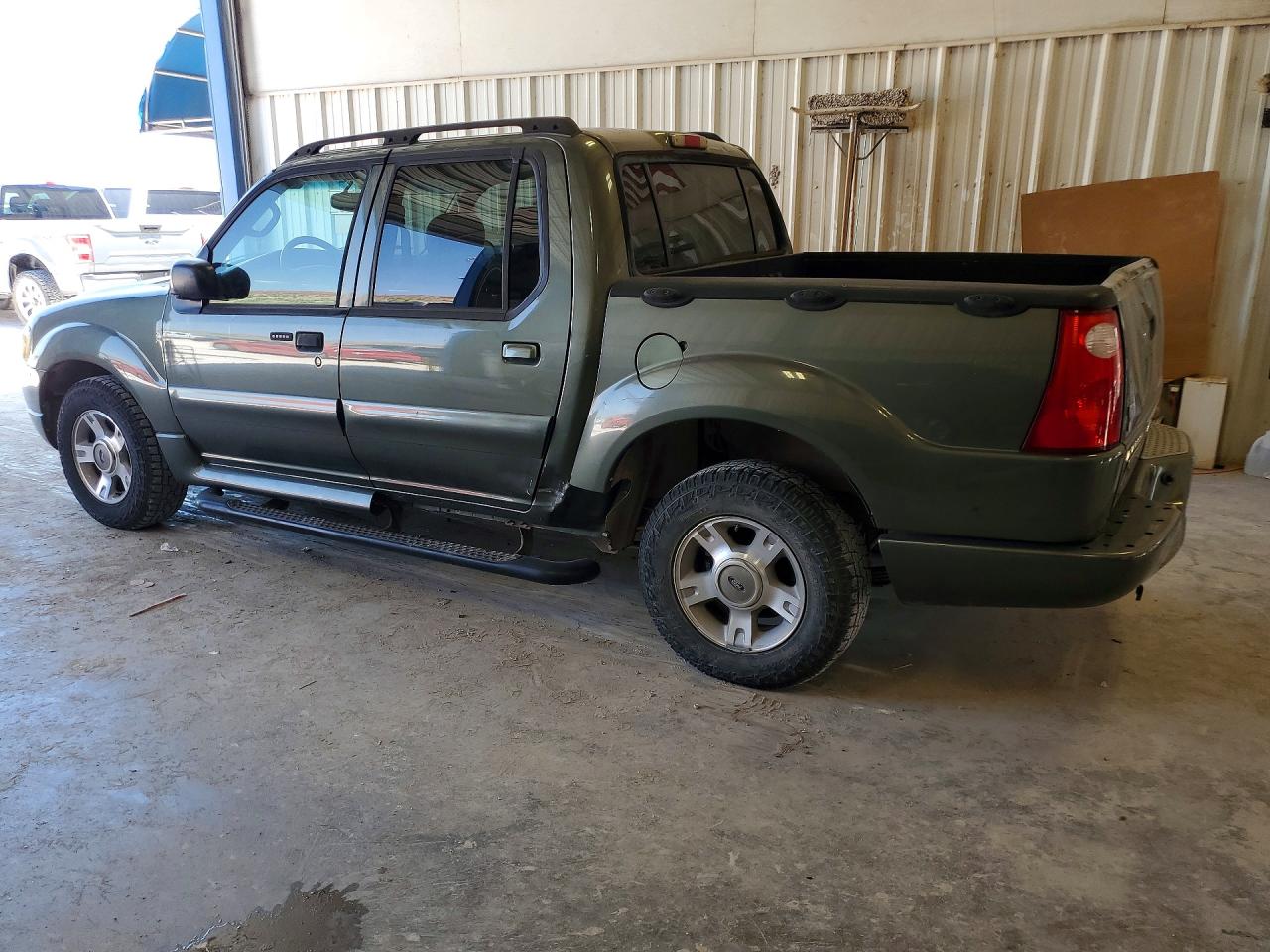 2004 FORD EXPLORER