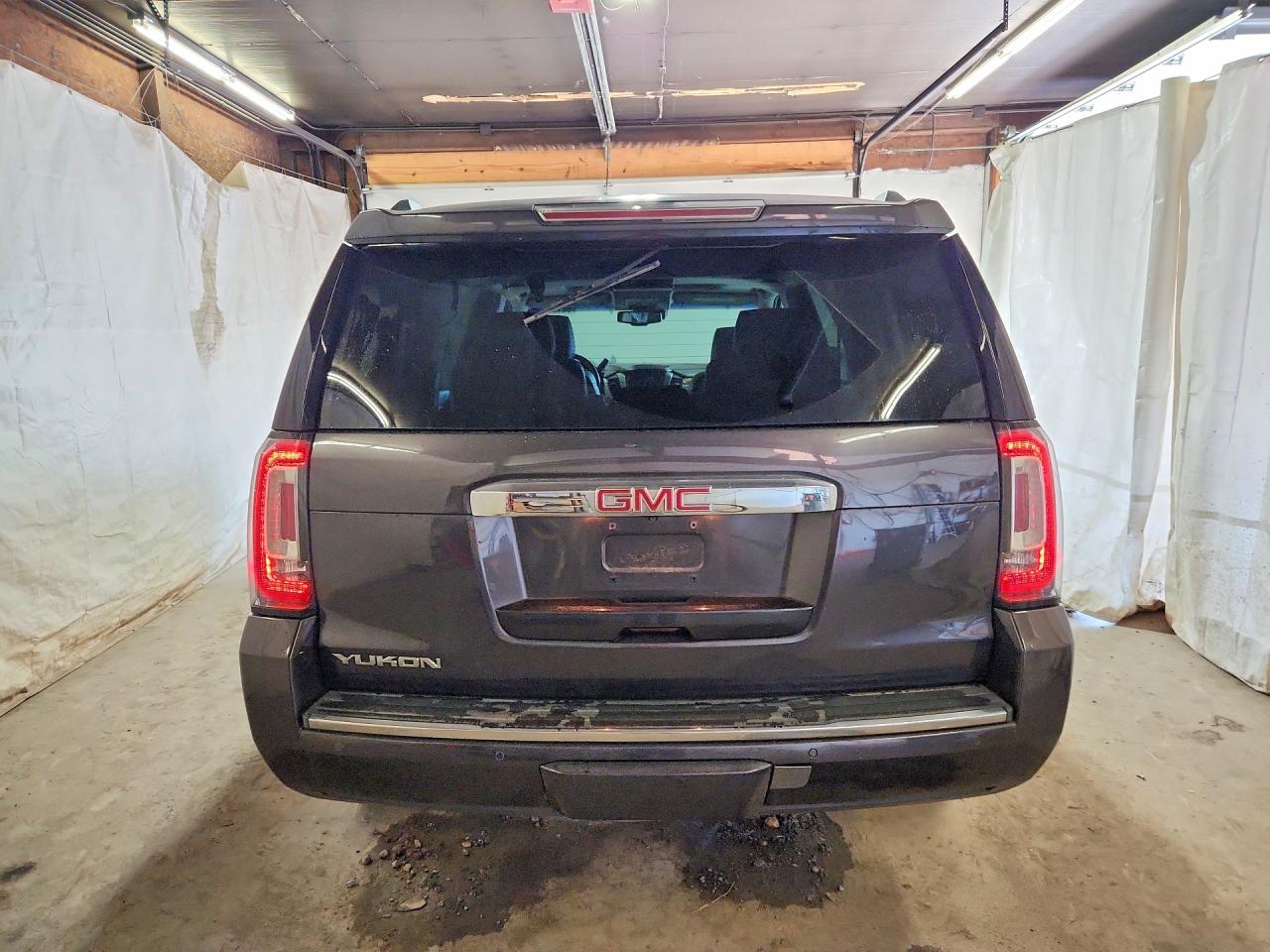 2015 GMC YUKON