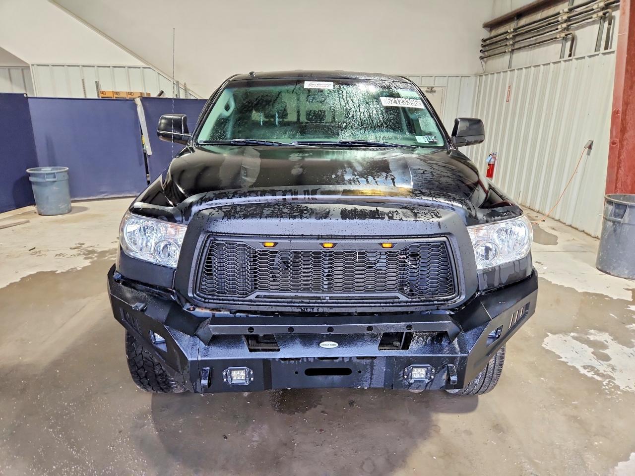 2010 TOYOTA TUNDRA