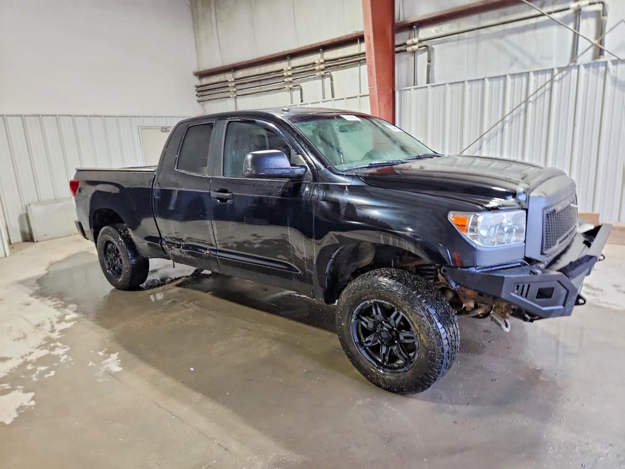 2010 TOYOTA TUNDRA