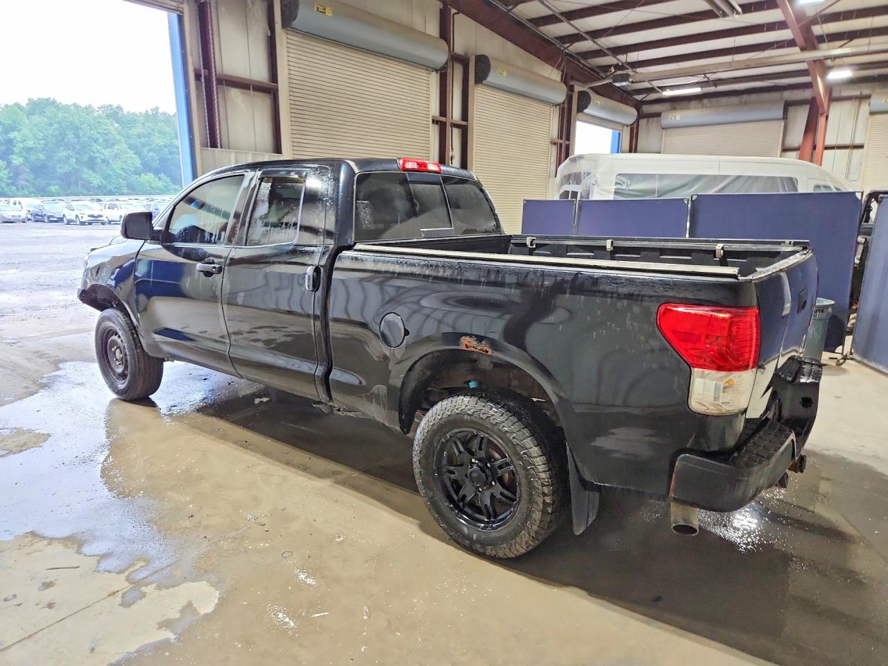 2010 TOYOTA TUNDRA