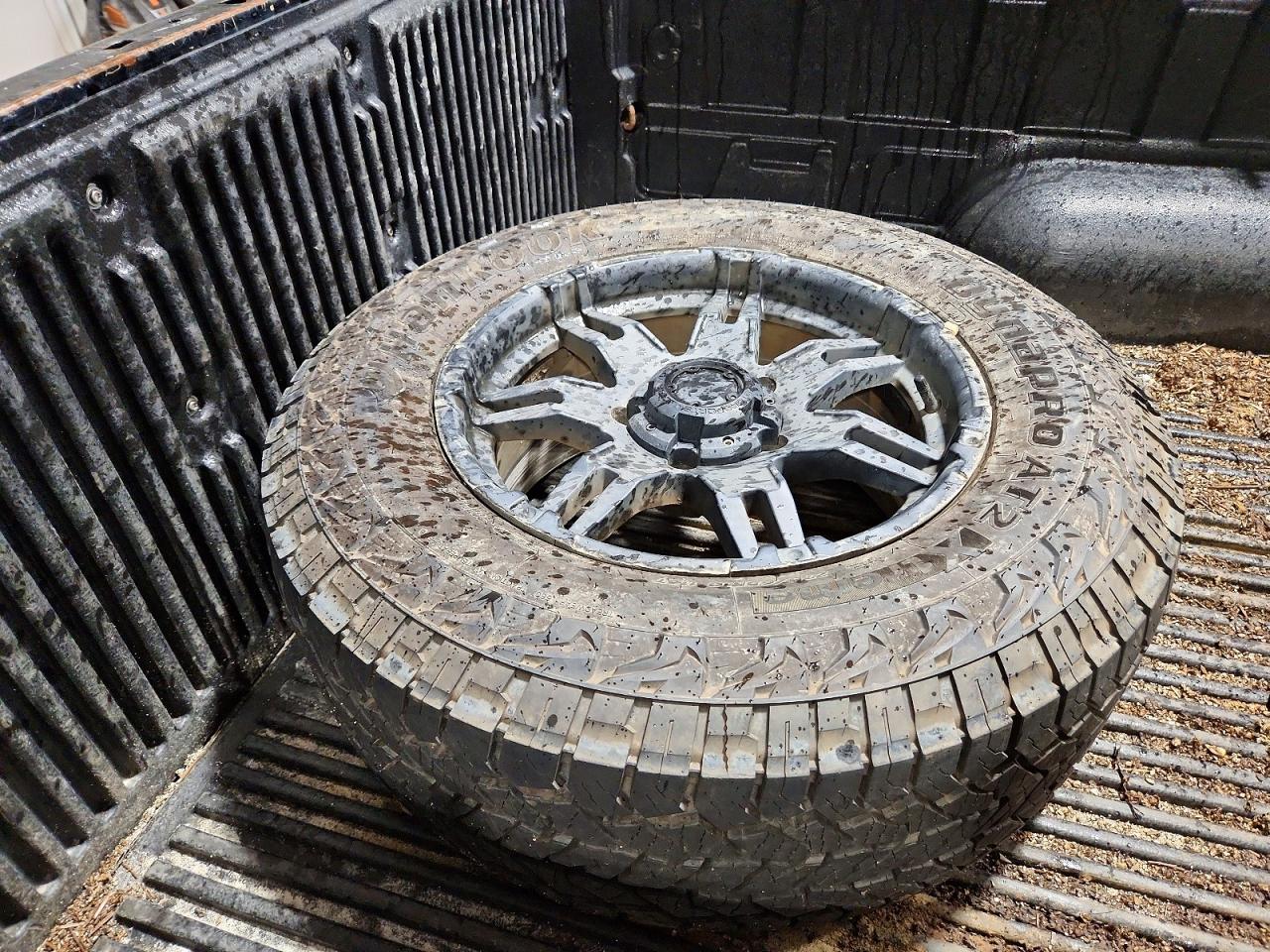2010 TOYOTA TUNDRA