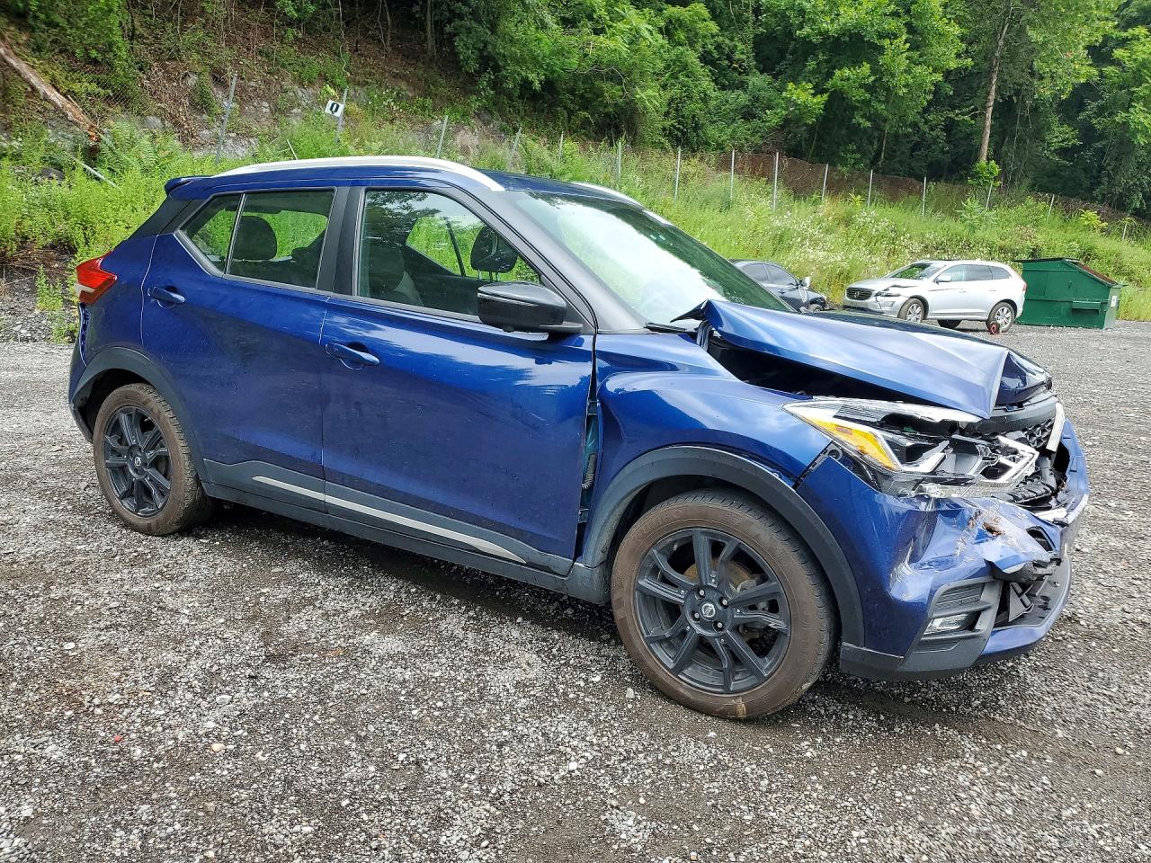2019 NISSAN KICKS