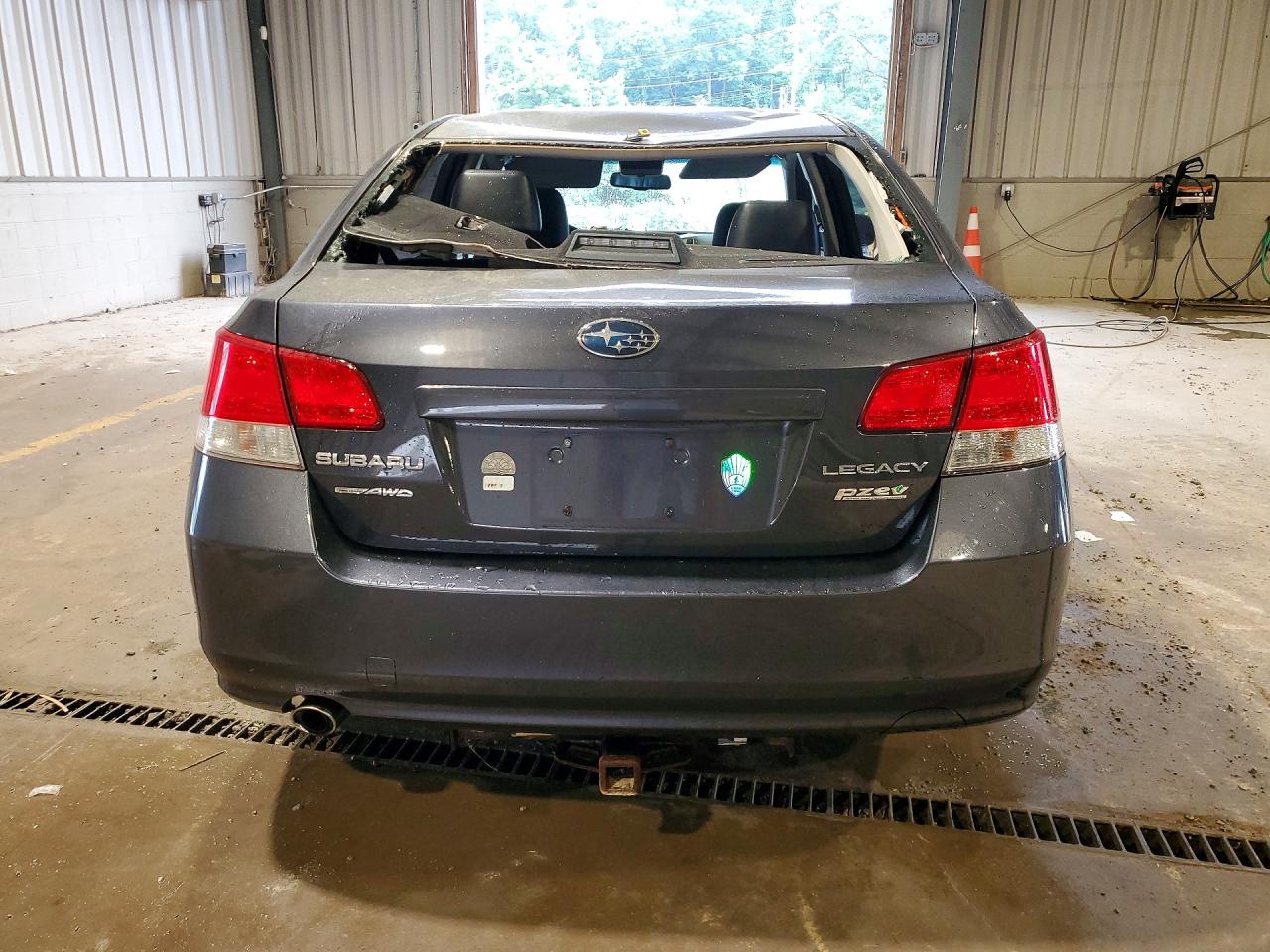 2011 SUBARU LEGACY