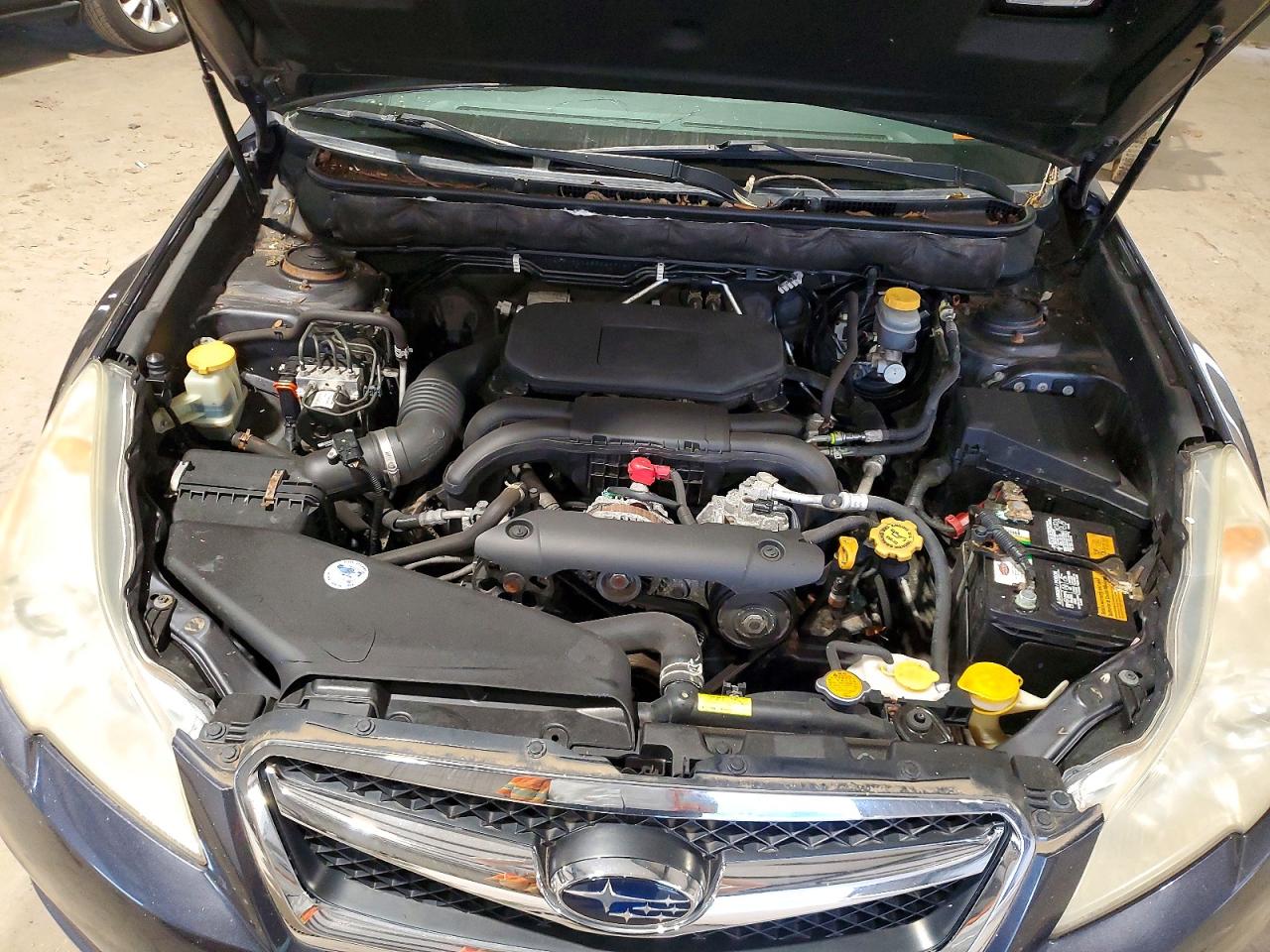 2011 SUBARU LEGACY