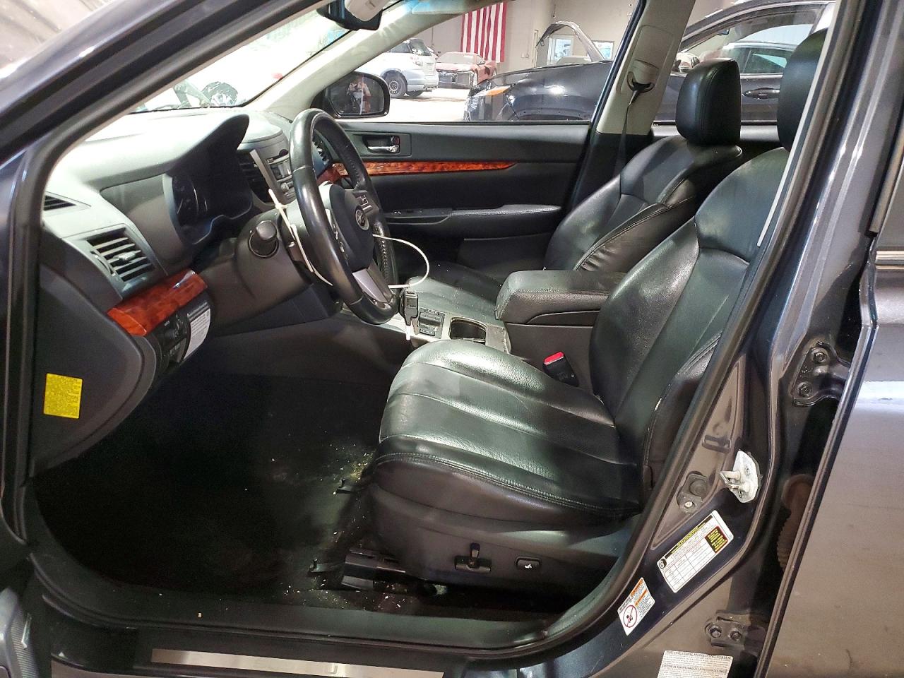2011 SUBARU LEGACY