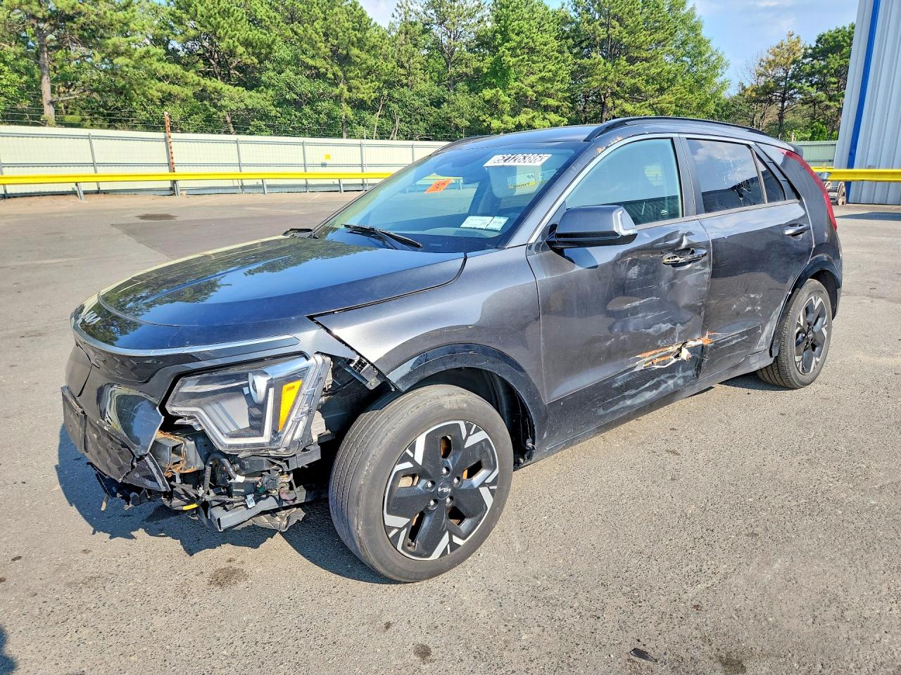 2023 KIA NIRO