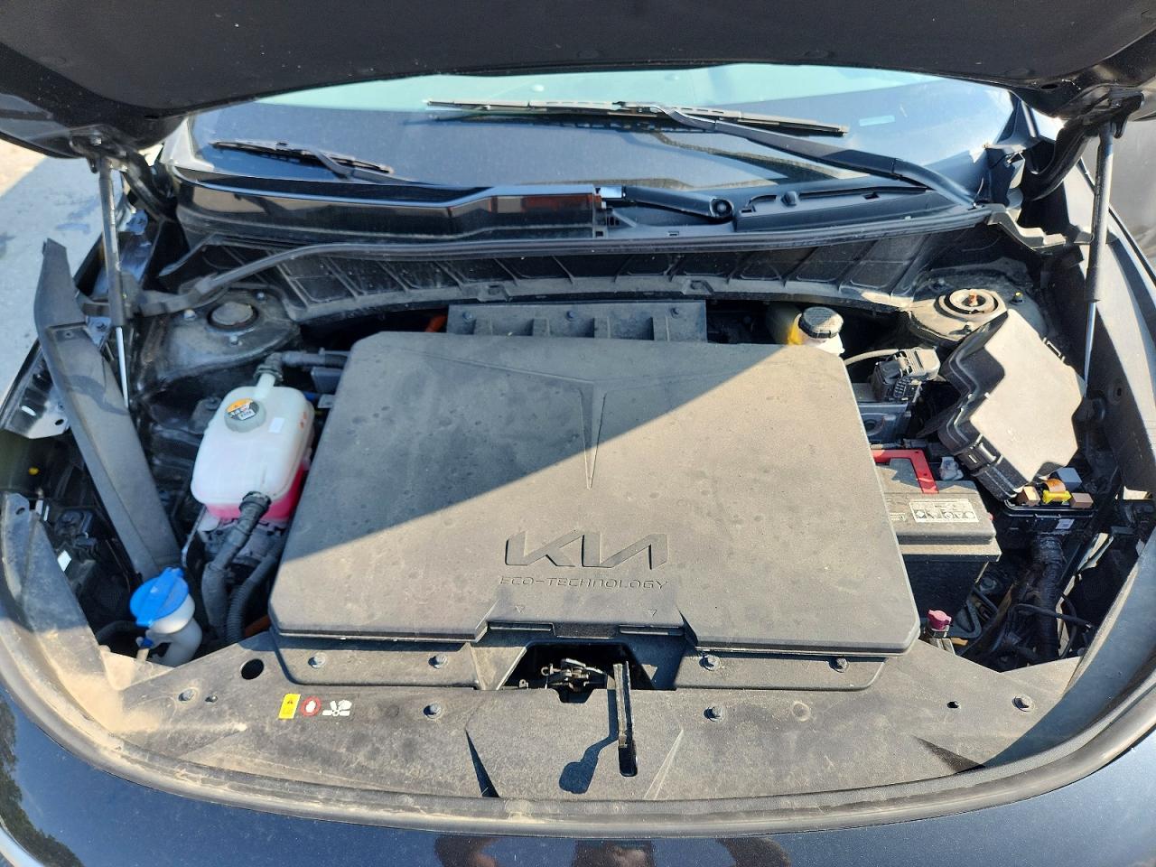 2023 KIA NIRO