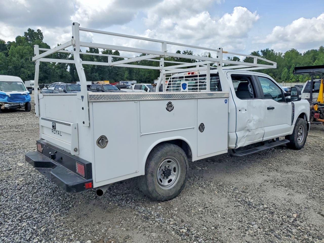 2023 FORD F250