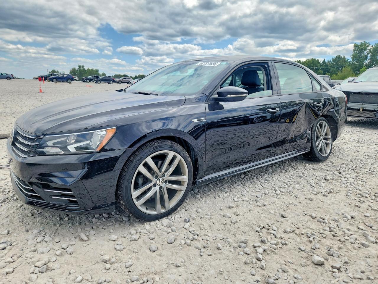 2018 VOLKSWAGEN PASSAT