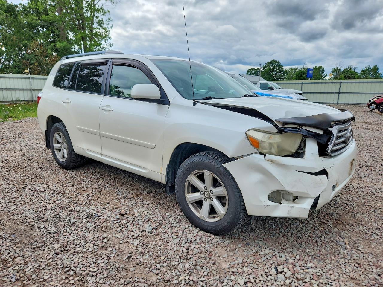 2010 TOYOTA HIGHLANDER