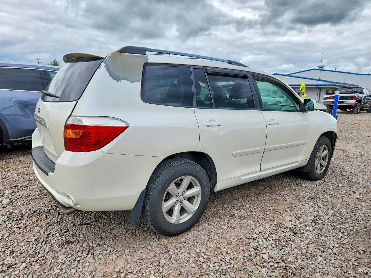 2010 TOYOTA HIGHLANDER