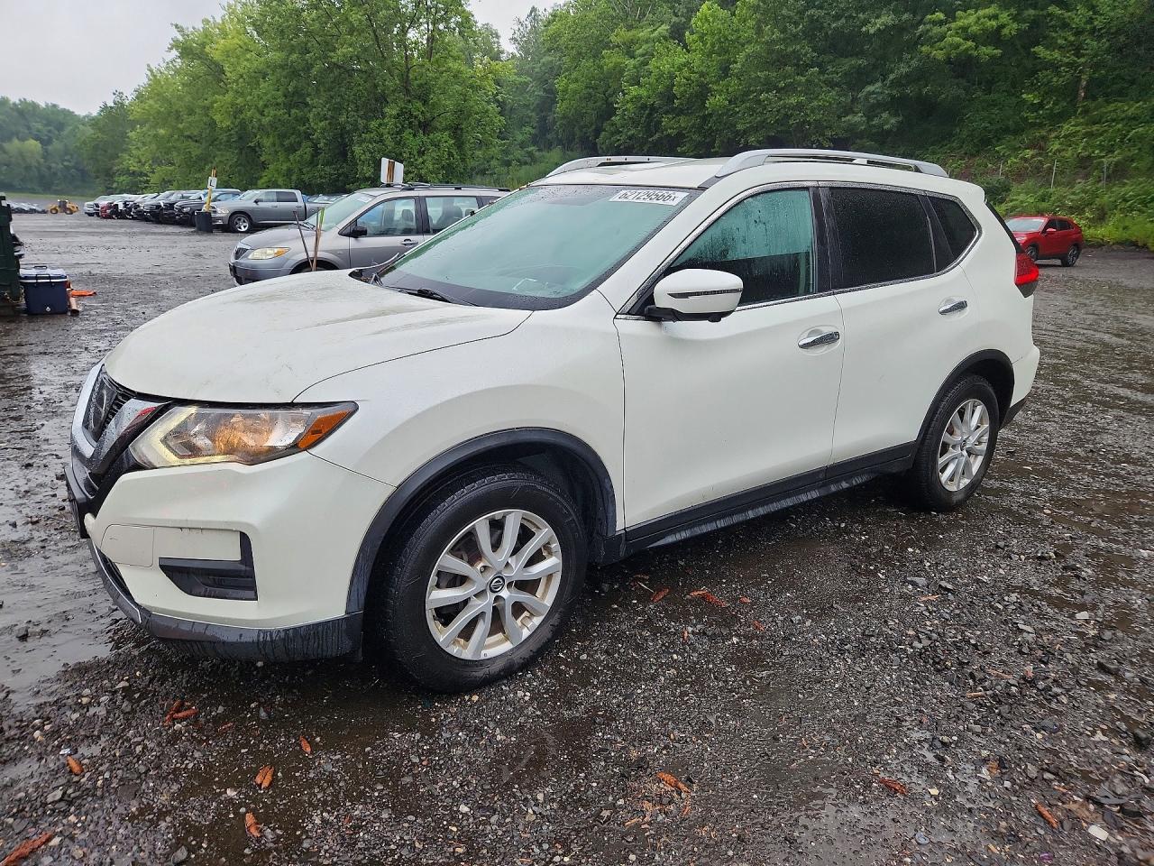 2017 NISSAN ROGUE