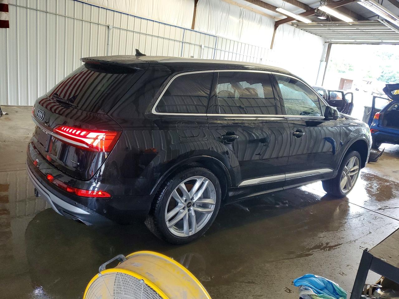 2025 AUDI Q7