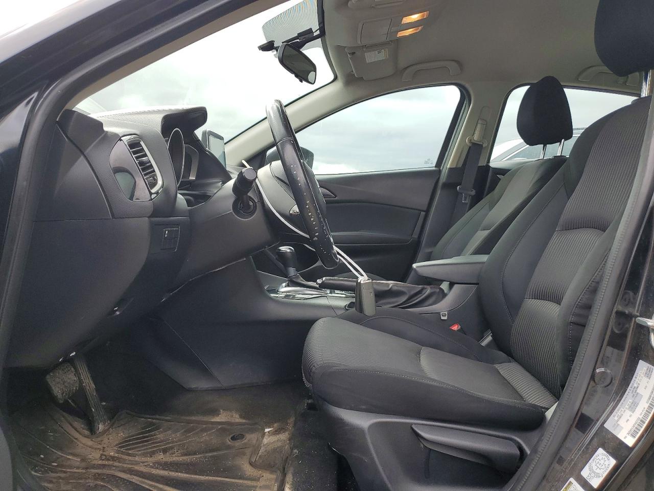 2015 MAZDA 3