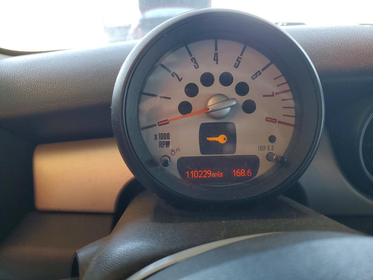 2011 MINI COOPER