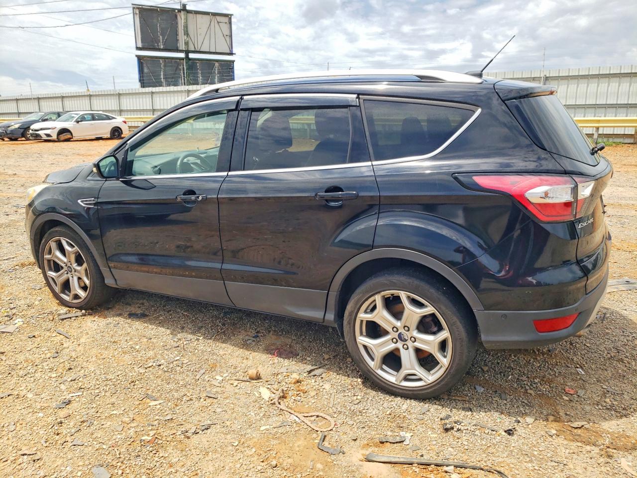 2017 FORD ESCAPE