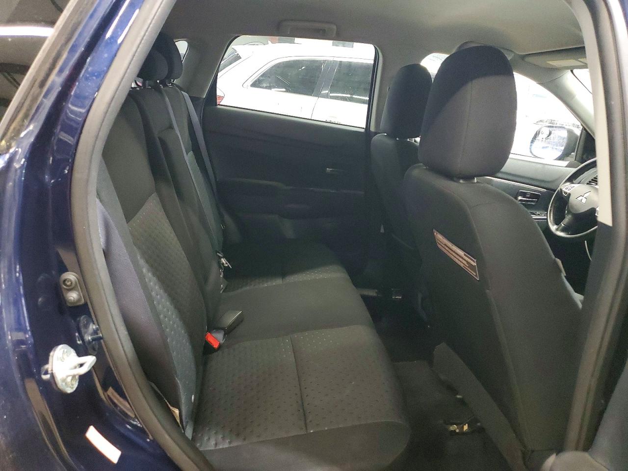 2011 MITSUBISHI OUTLANDER