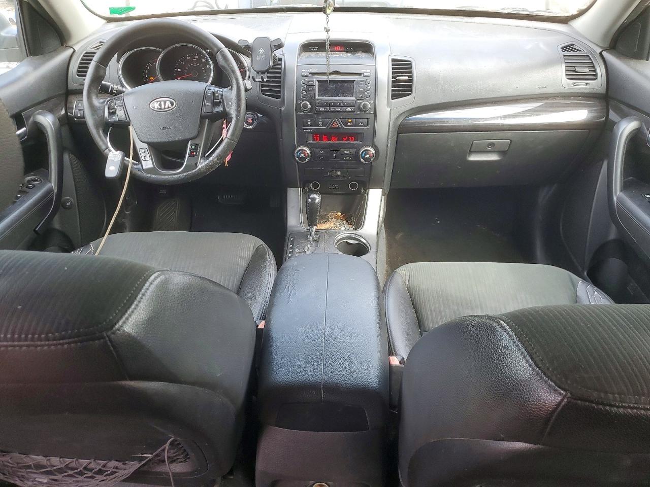 2011 KIA SORENTO