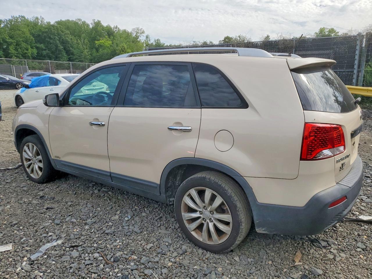 2011 KIA SORENTO