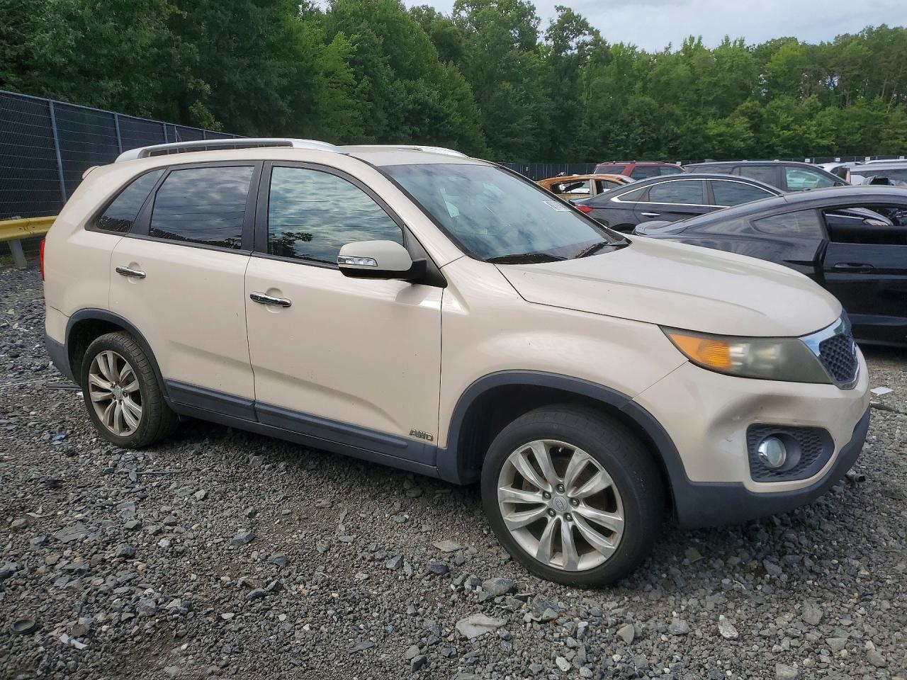 2011 KIA SORENTO