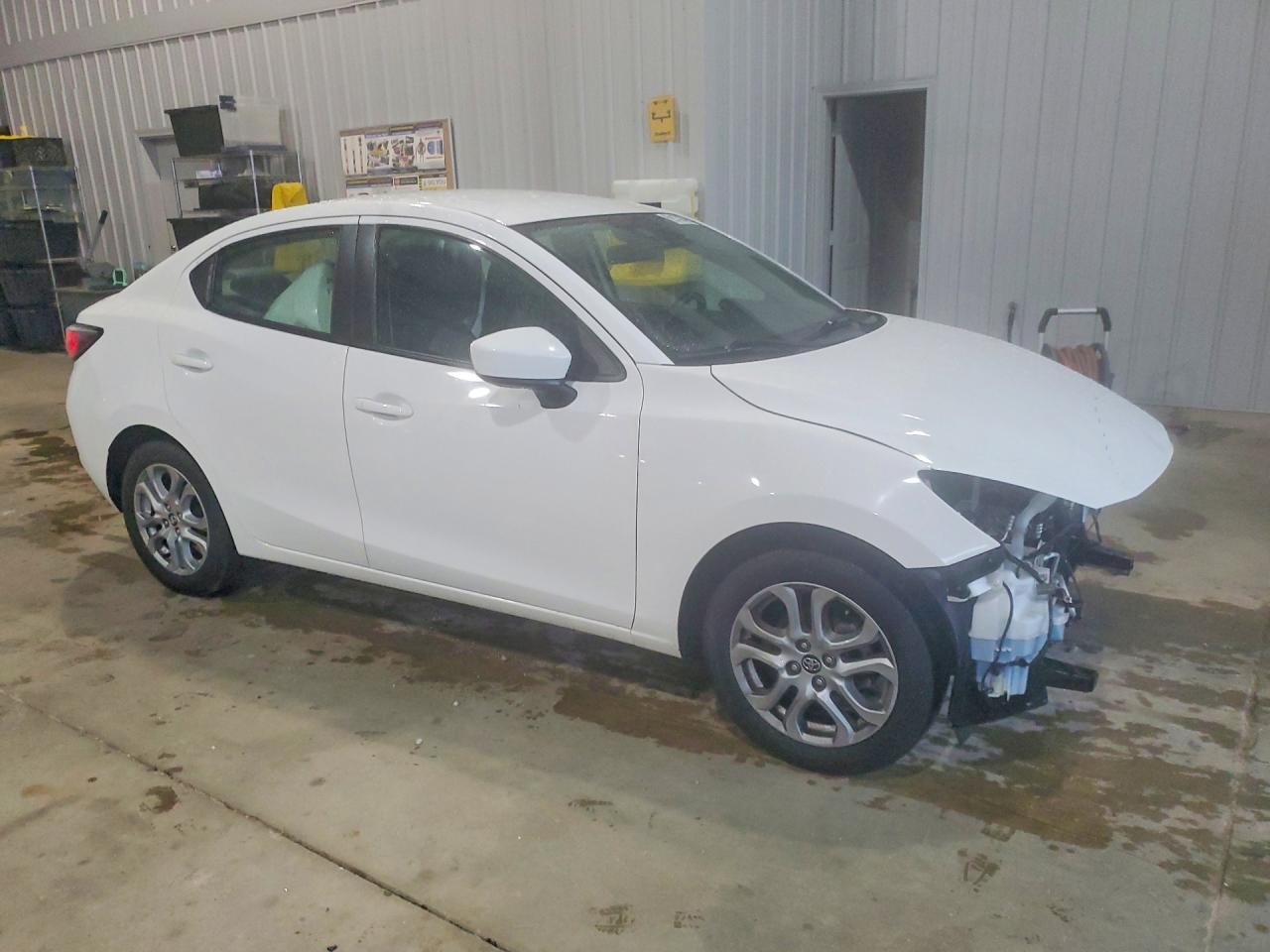 2018 TOYOTA YARIS