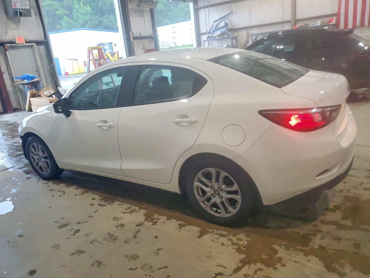 2018 TOYOTA YARIS
