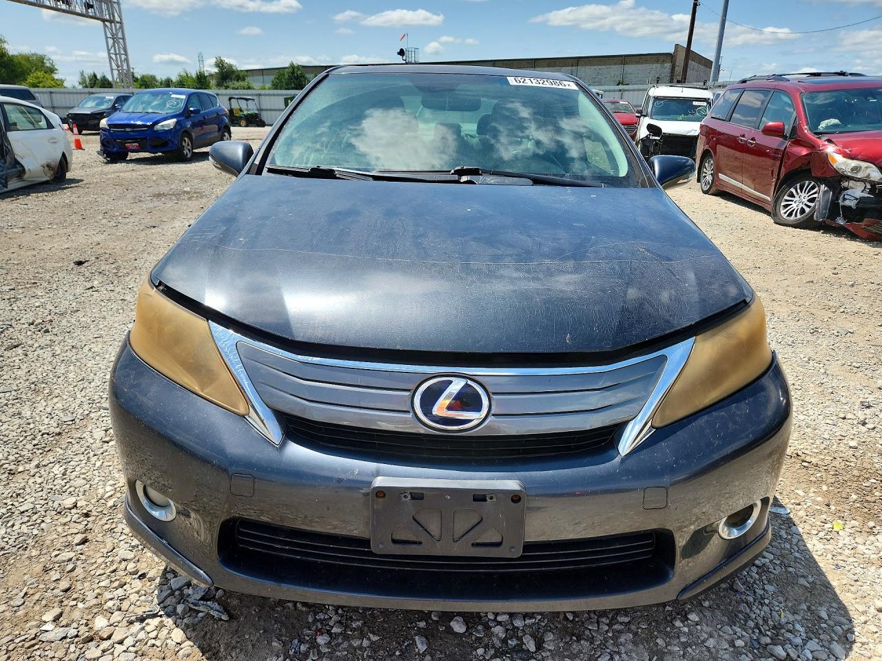 2010 LEXUS HS