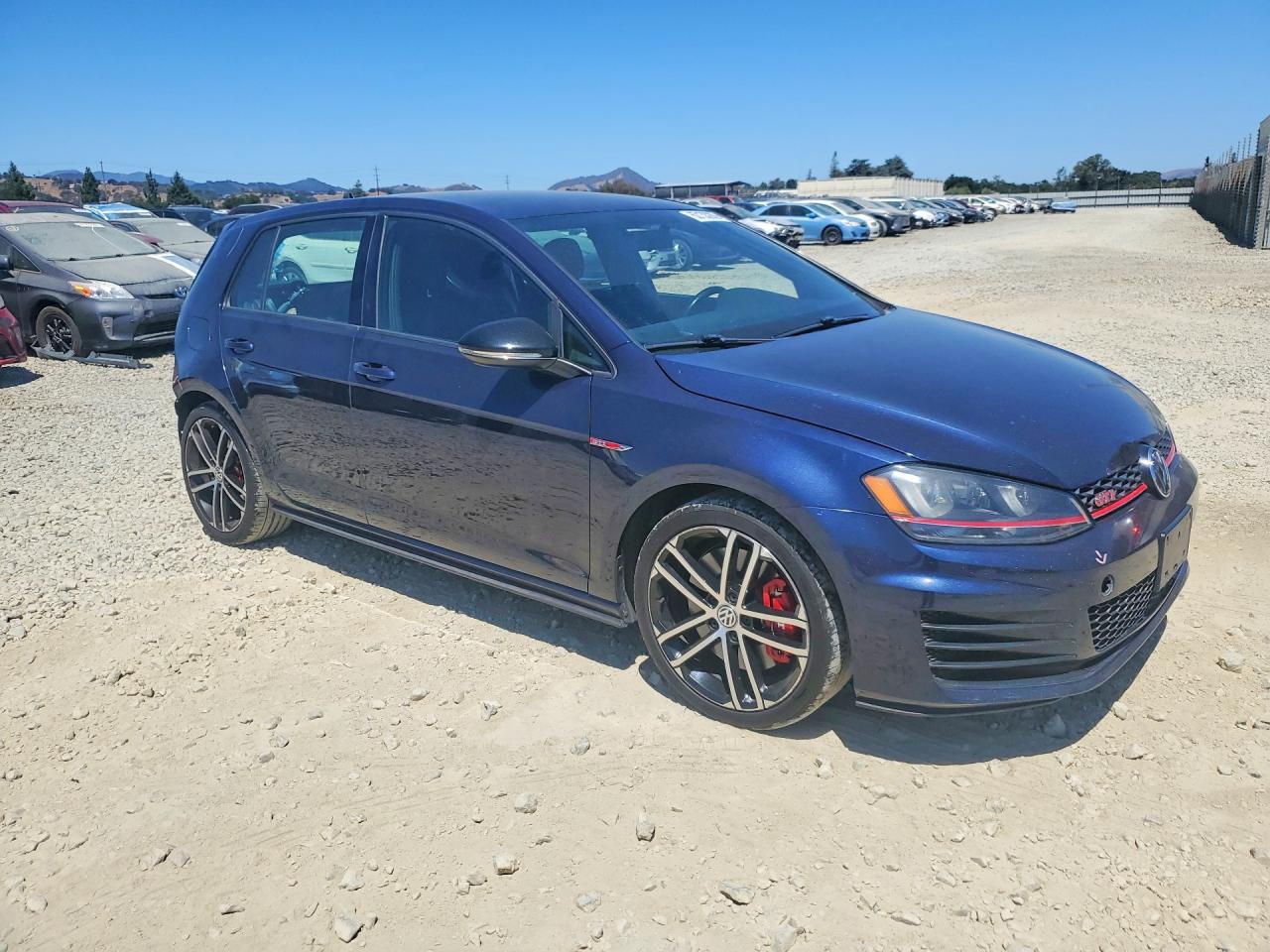 2017 VOLKSWAGEN GTI
