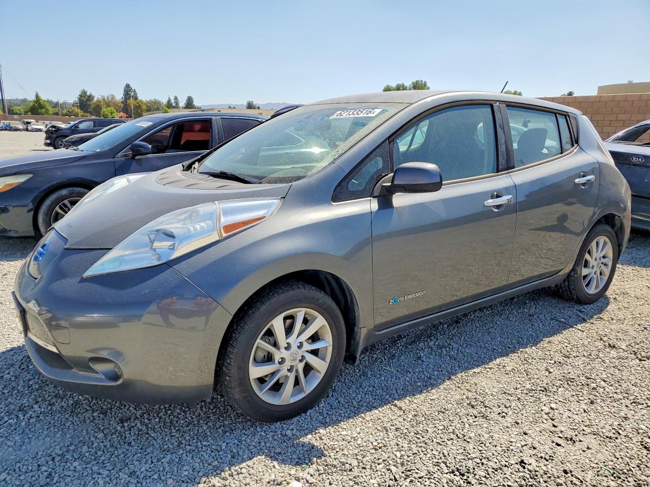 2017 NISSAN LEAF