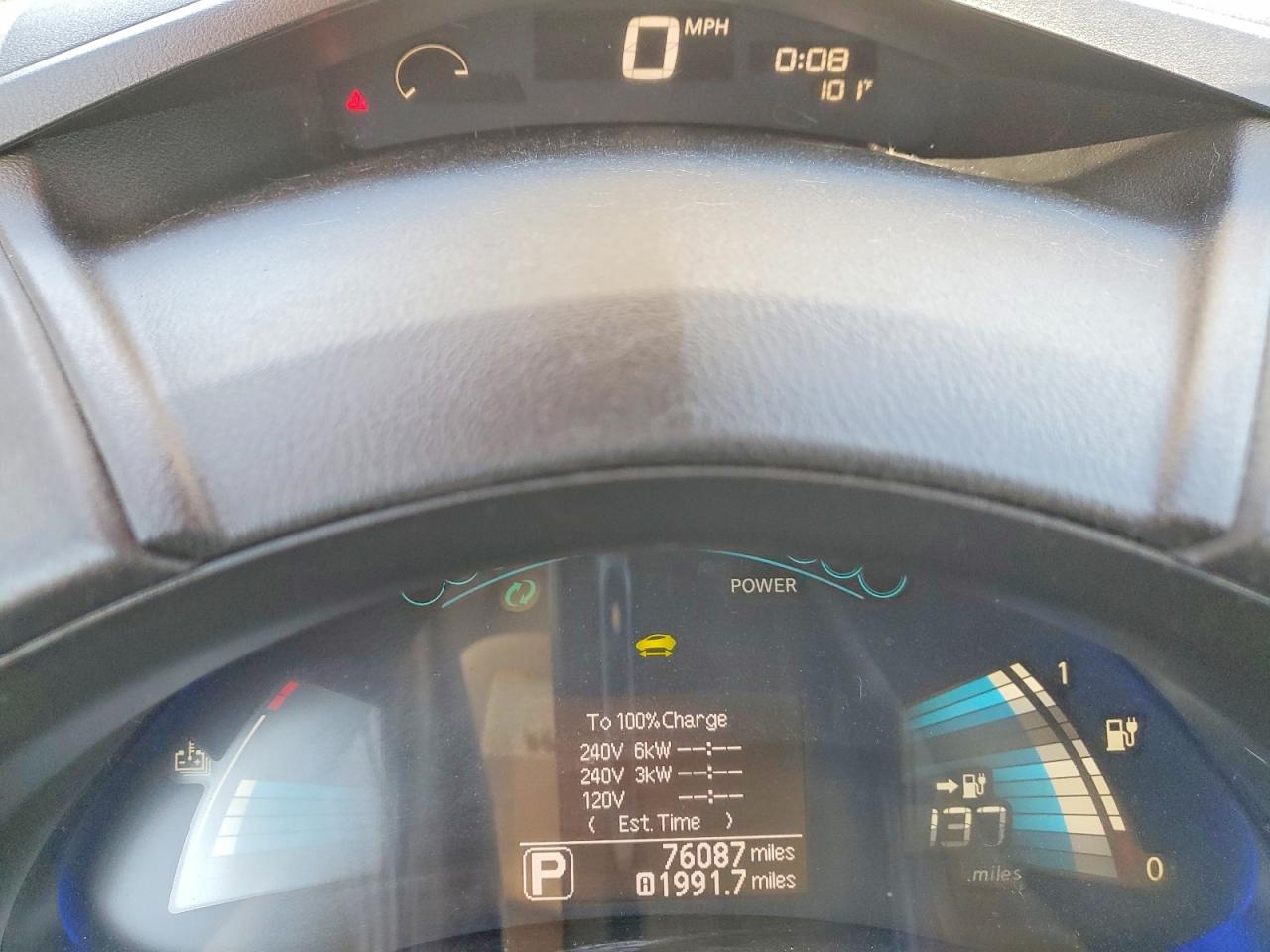 2017 NISSAN LEAF