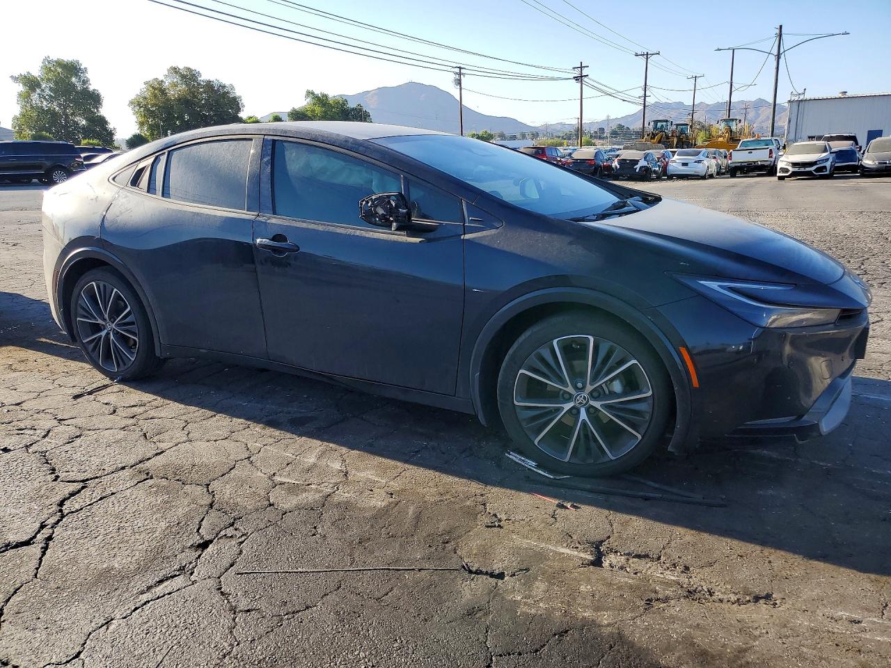 2024 TOYOTA PRIUS