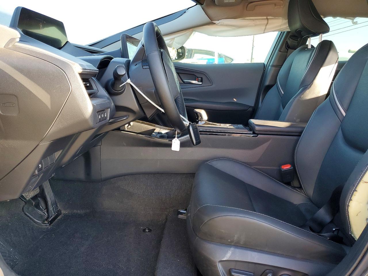 2024 TOYOTA PRIUS