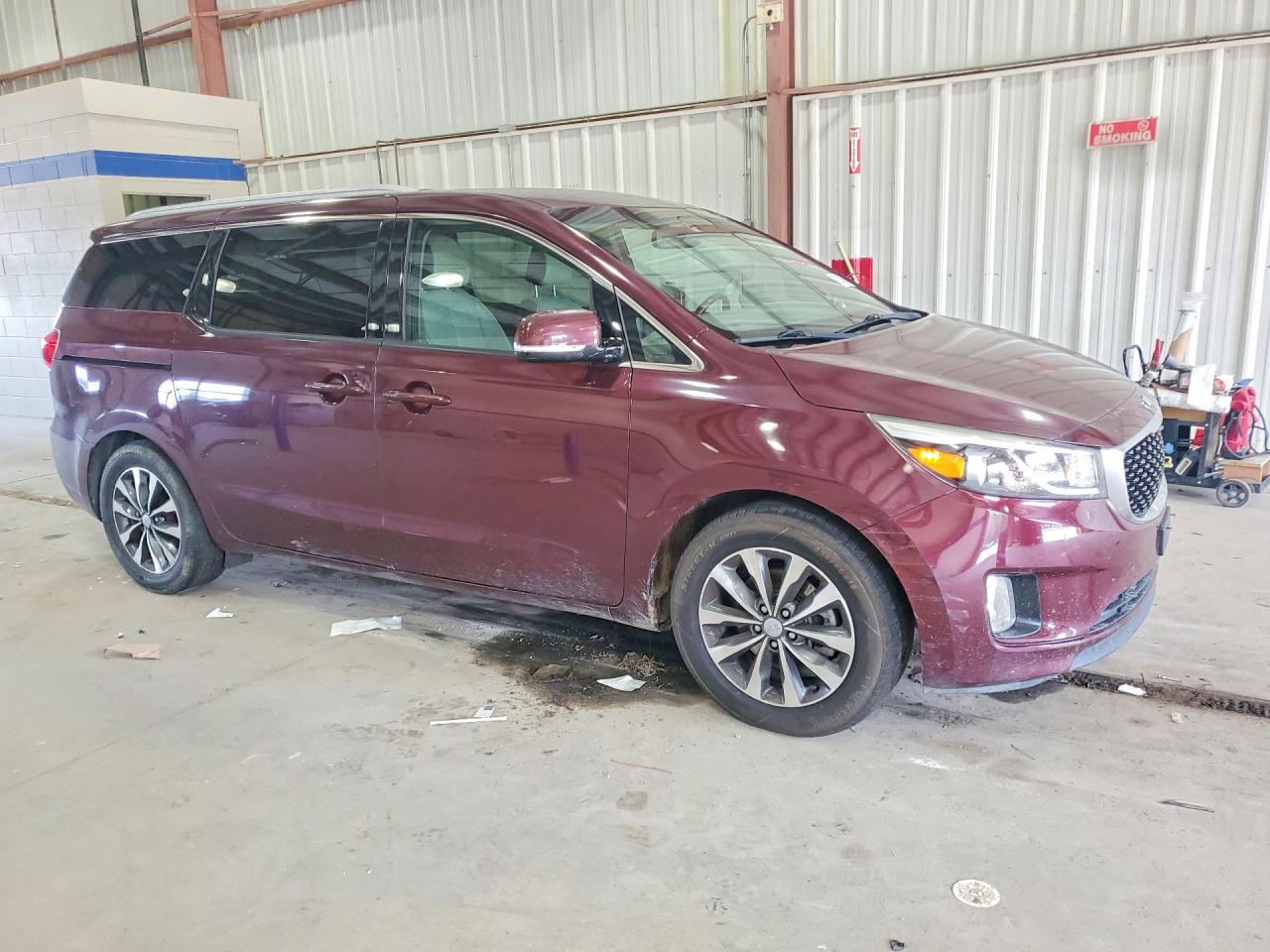2016 KIA SEDONA