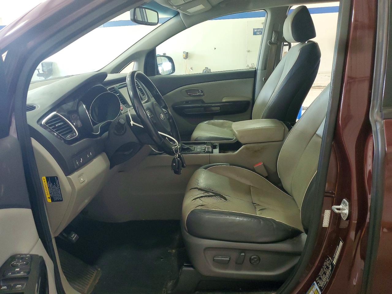 2016 KIA SEDONA