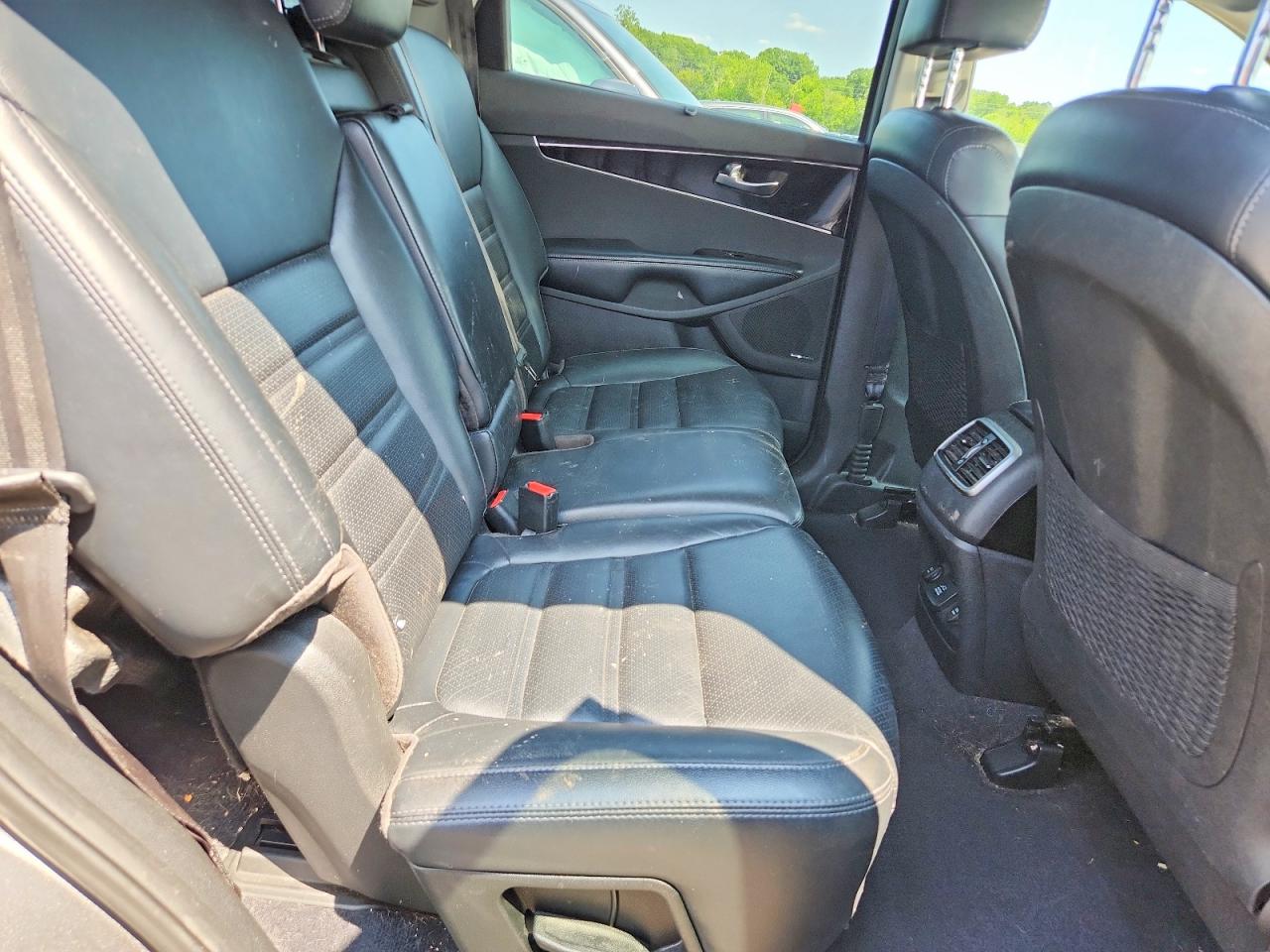2019 KIA SORENTO
