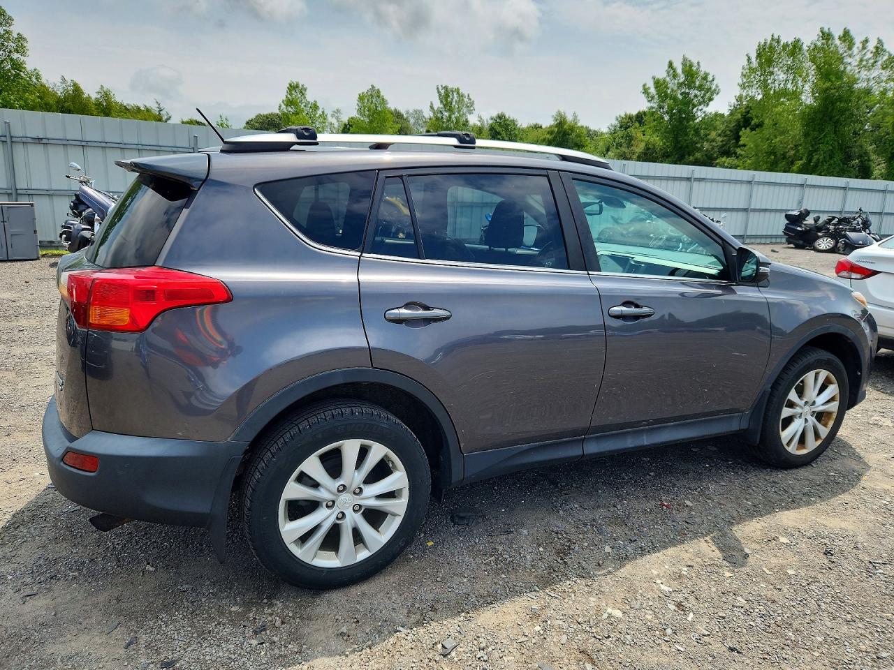 2014 TOYOTA RAV4