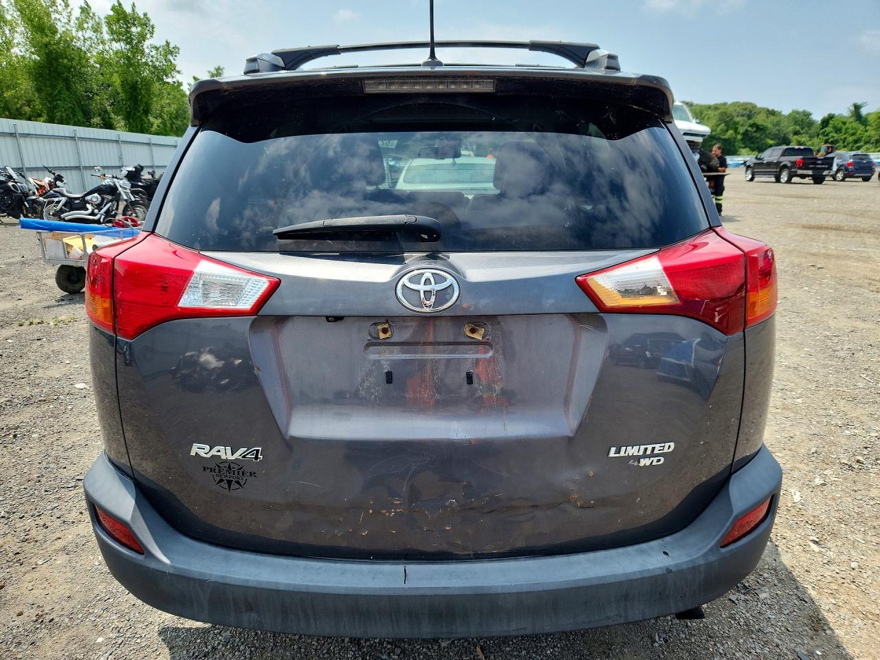 2014 TOYOTA RAV4