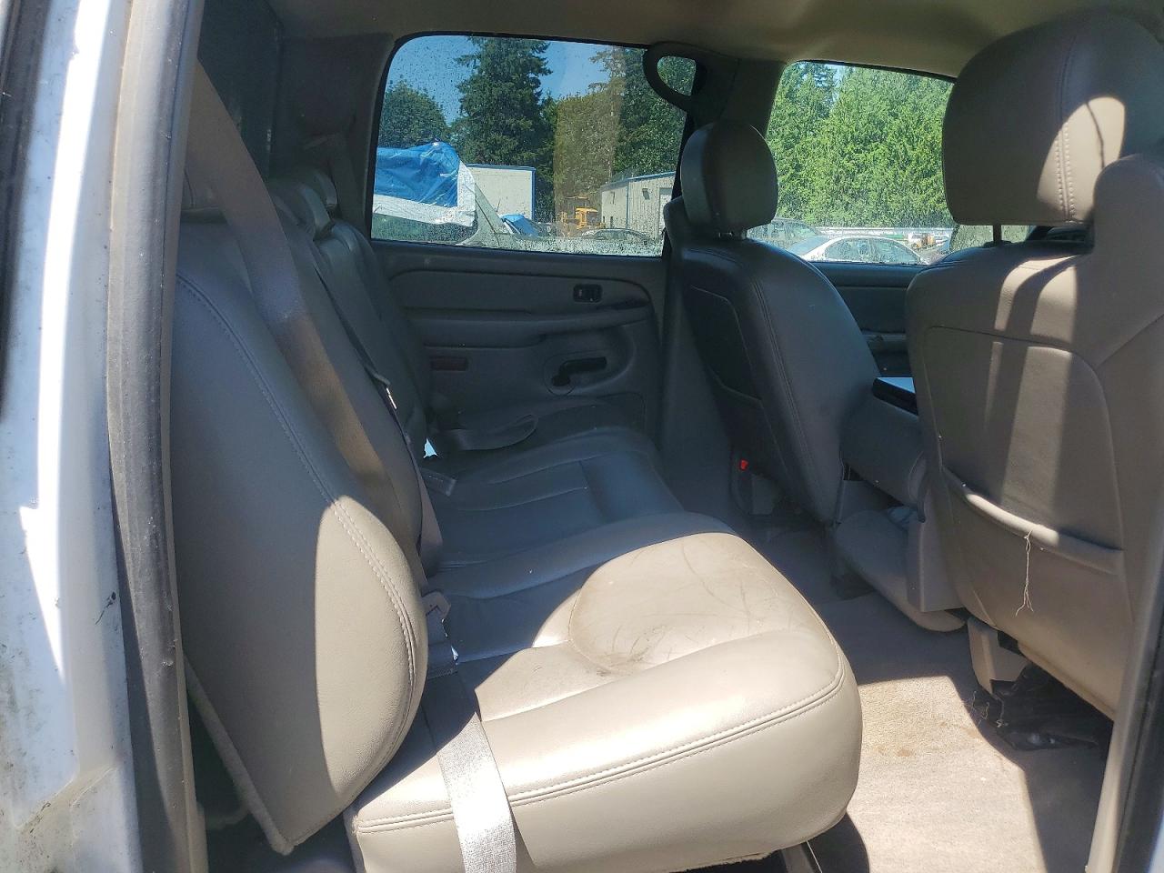2004 GMC SIERRA