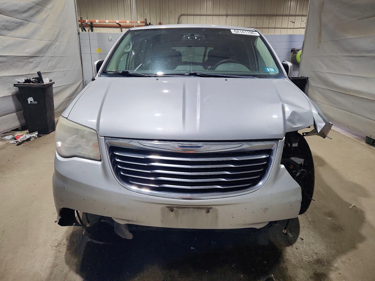 2012 CHRYSLER MINIVAN