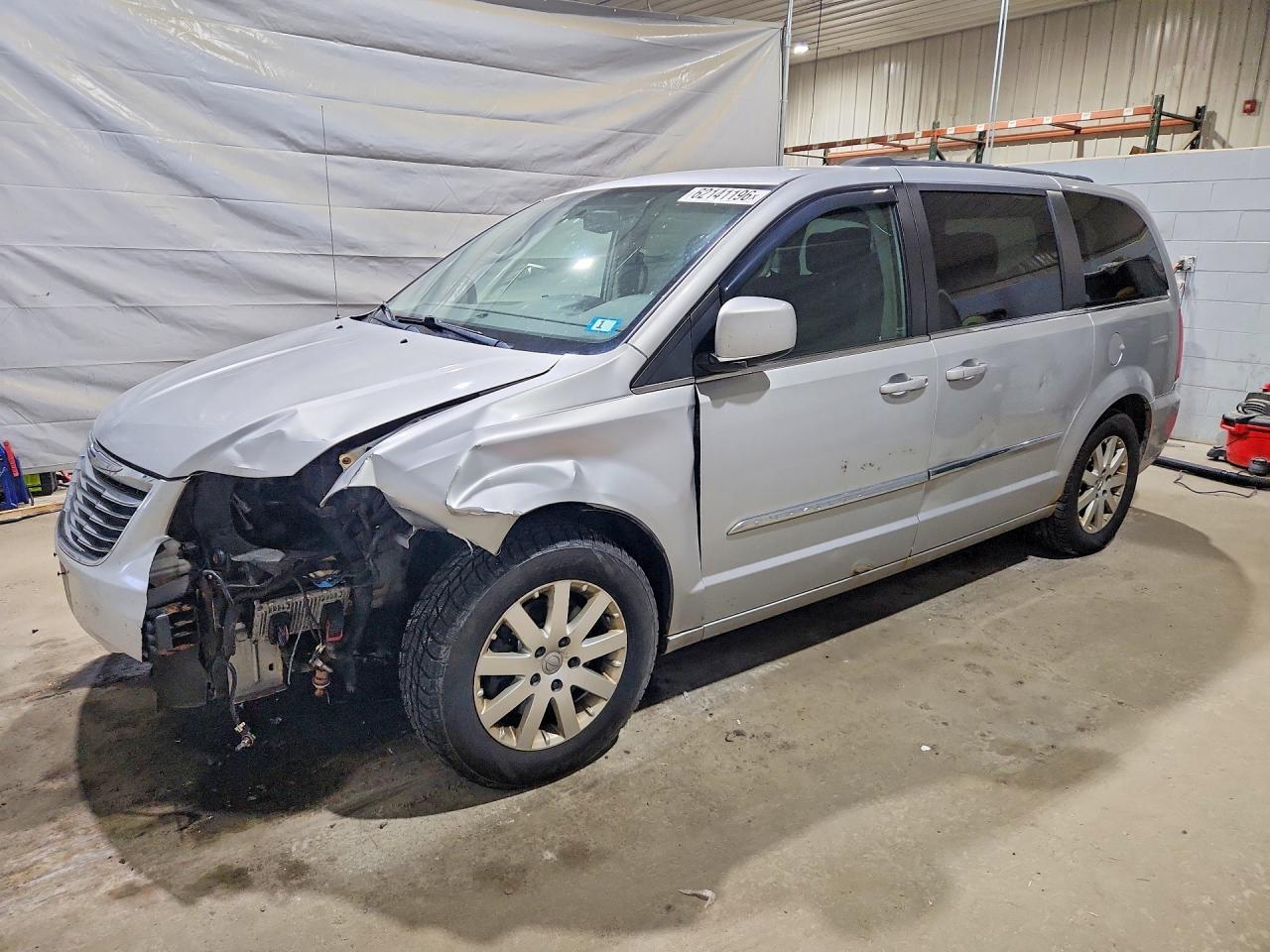 2012 CHRYSLER MINIVAN