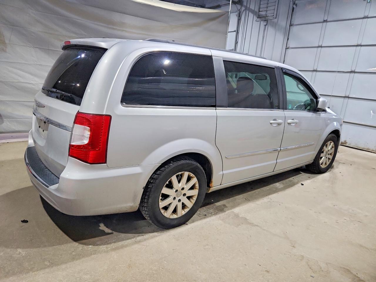2012 CHRYSLER MINIVAN