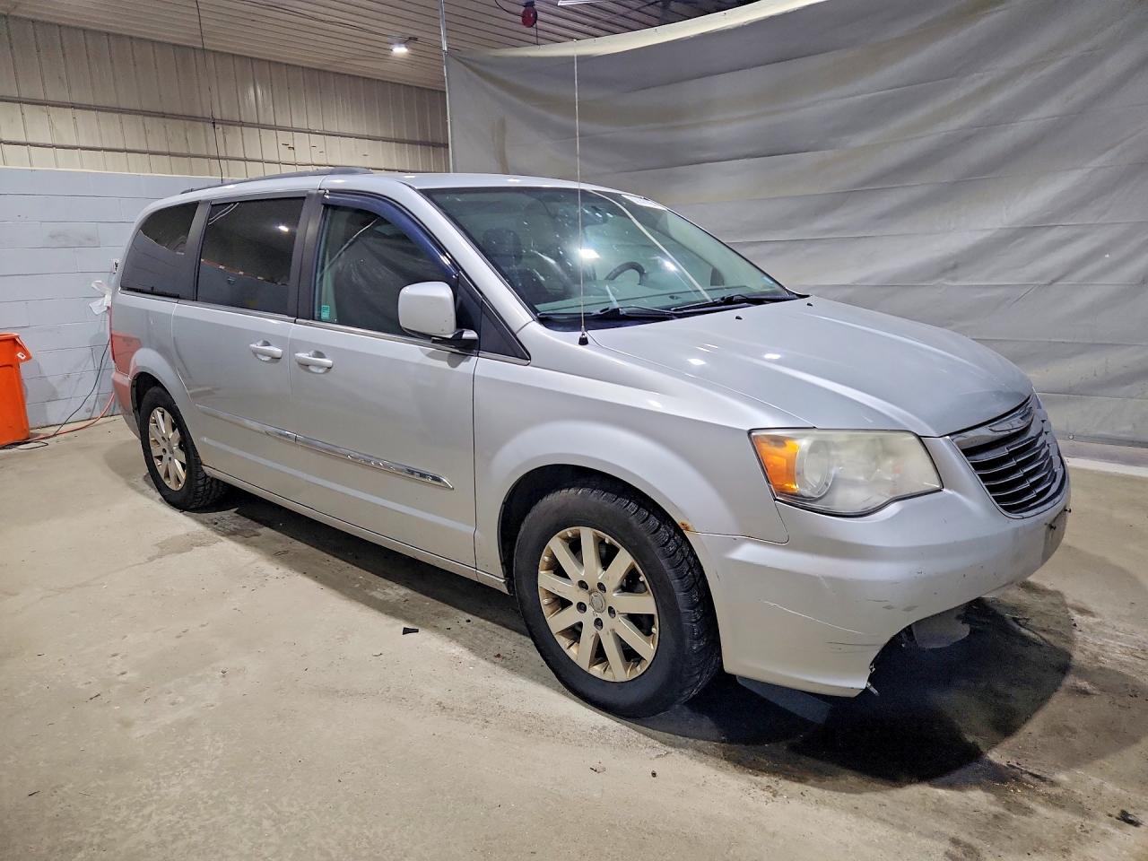 2012 CHRYSLER MINIVAN