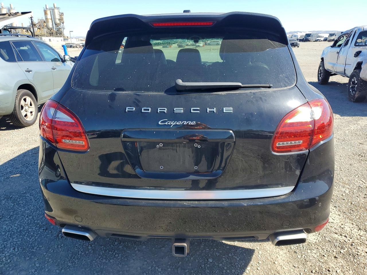 2013 PORSCHE CAYENNE